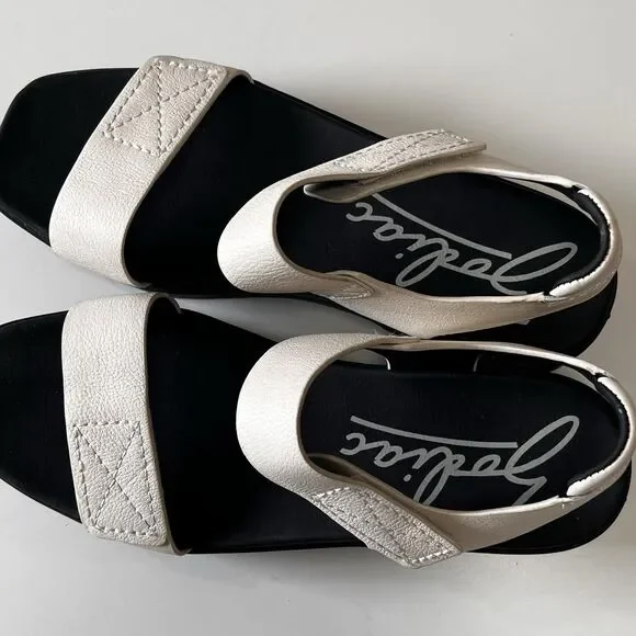 ZODIAC "Bailey" White Leather Platform Sandals Size 9 - Picture 2 of 7